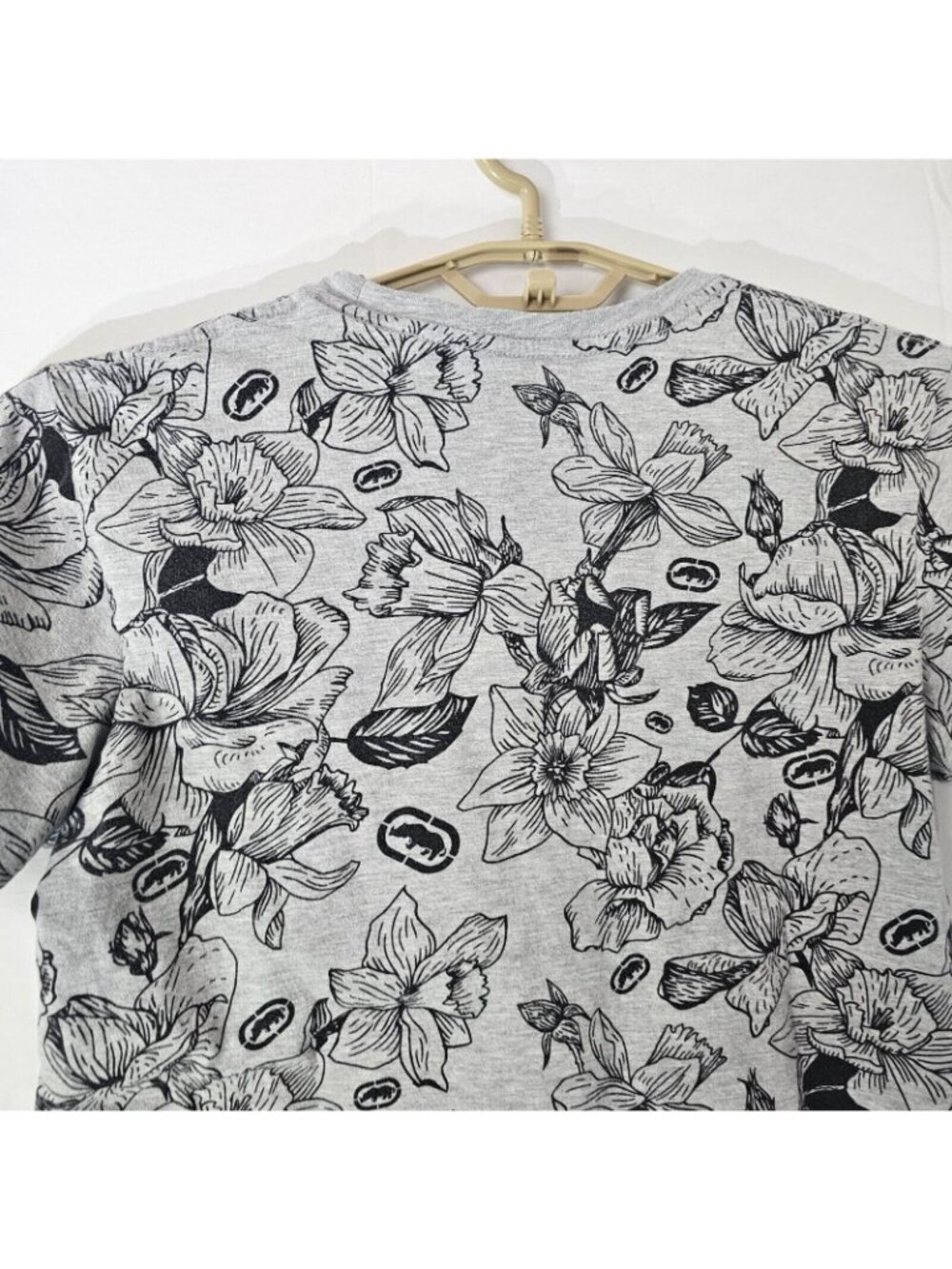 Ecko T Shirt Mens M Gray Floral Graphic Print Short Sleeve Crew Neck Top - Picture 5 of 10